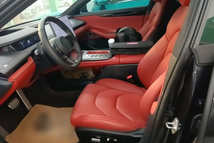 MI SU7 2025 car image #15