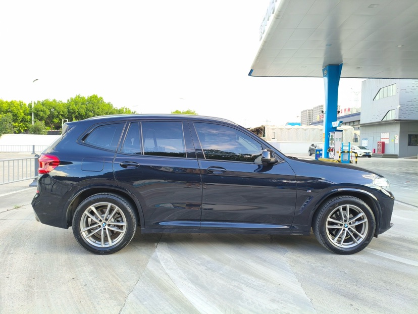 BMW X3 2019 car image #4