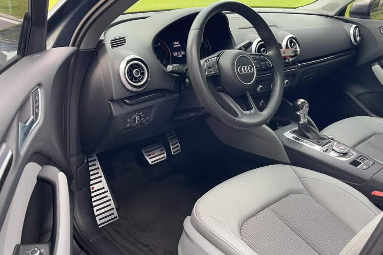 Audi A3 2019 صورة سيارة #20