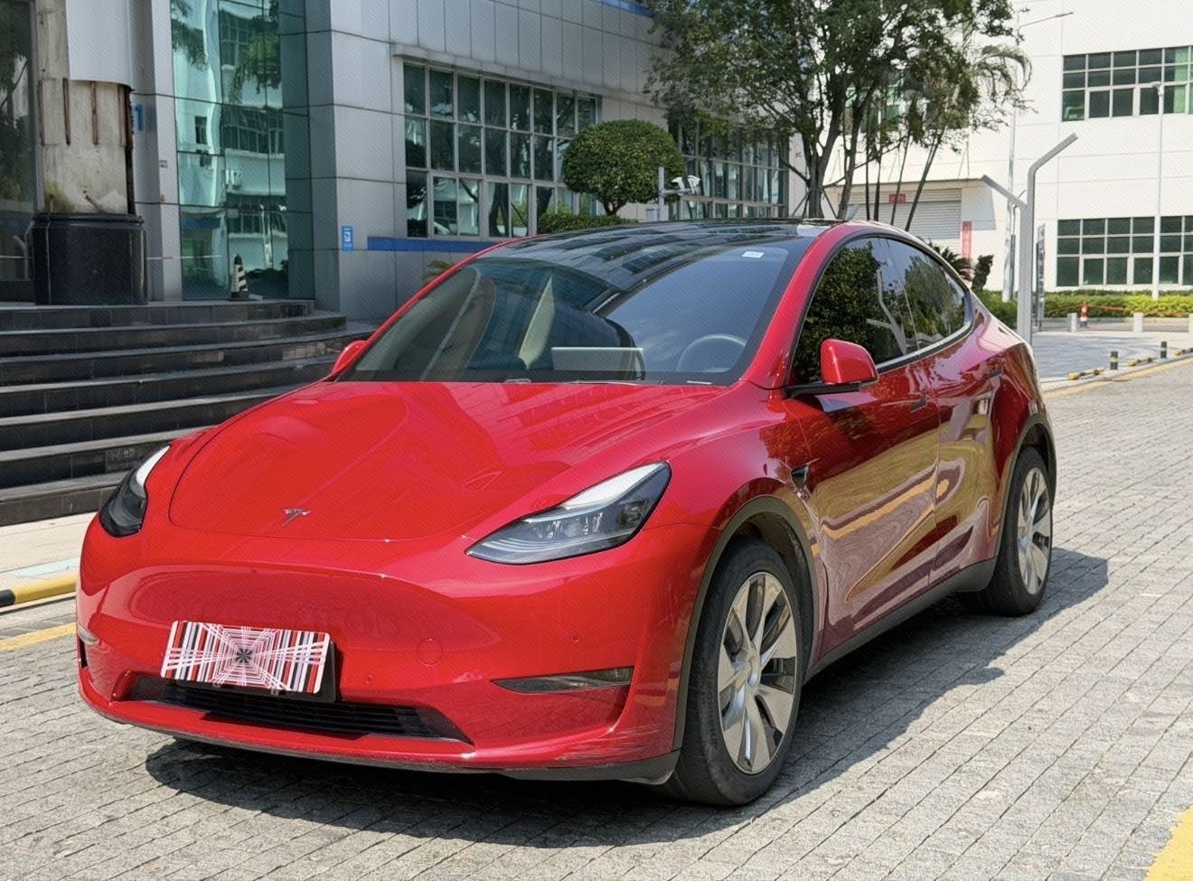 Tesla Model Y 2021 Tesla Model Y 2021 car image