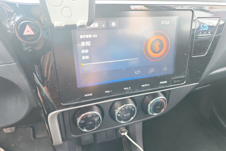 Toyota Corolla 2018 car image #15