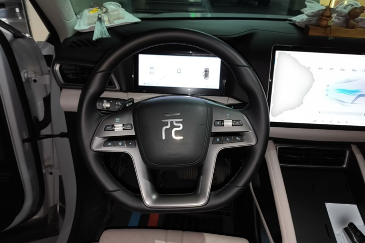 BYD YuanUP 2026 #15 BYD YuanUP 2026 car image #15