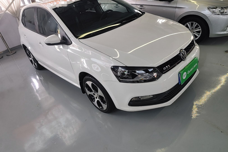 Volkswagen Polo 2015 #4 Volkswagen Polo 2015 car image #4