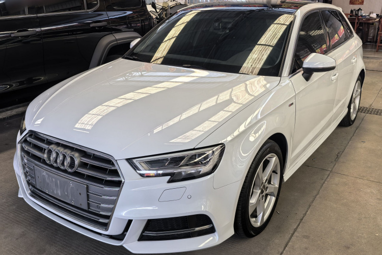 Audi A3 2020 car image #2