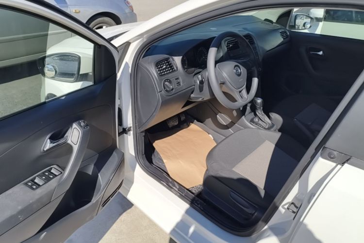 Volkswagen Polo 2019 #12 Volkswagen Polo 2019 car image #12