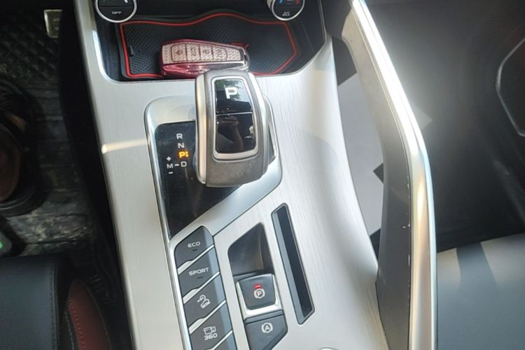 GEELY Coolray 2020 car image #14