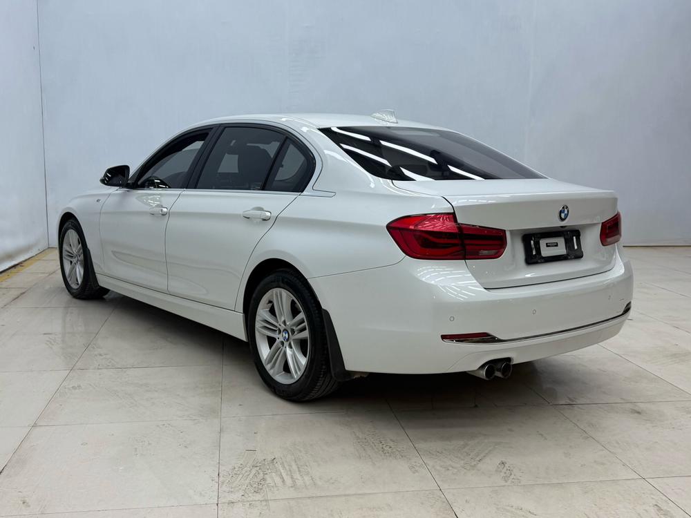 BMW 3 Series 2017 car image #4