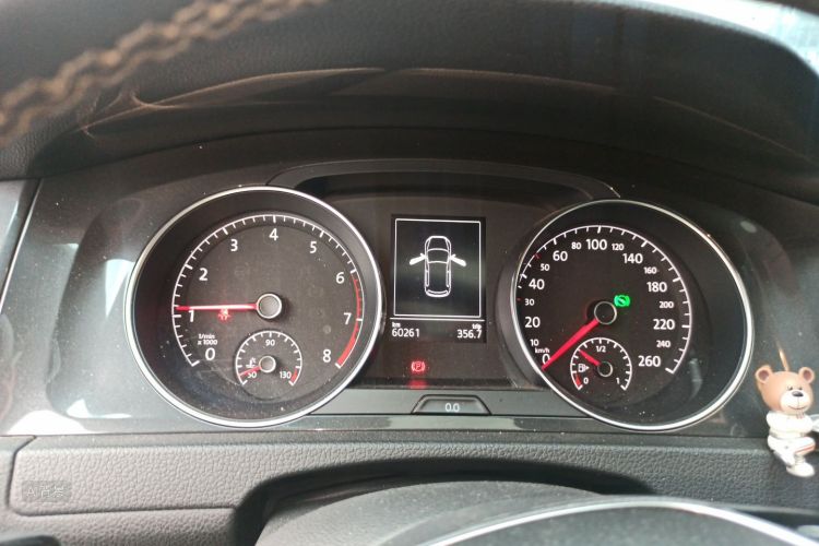Volkswagen Golf 2019 #13 Volkswagen Golf 2019 car image #13