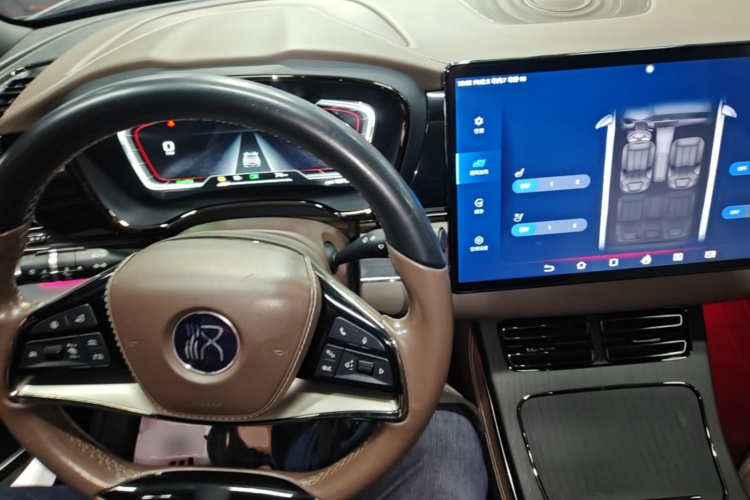 BYD Han 2021 car image #10