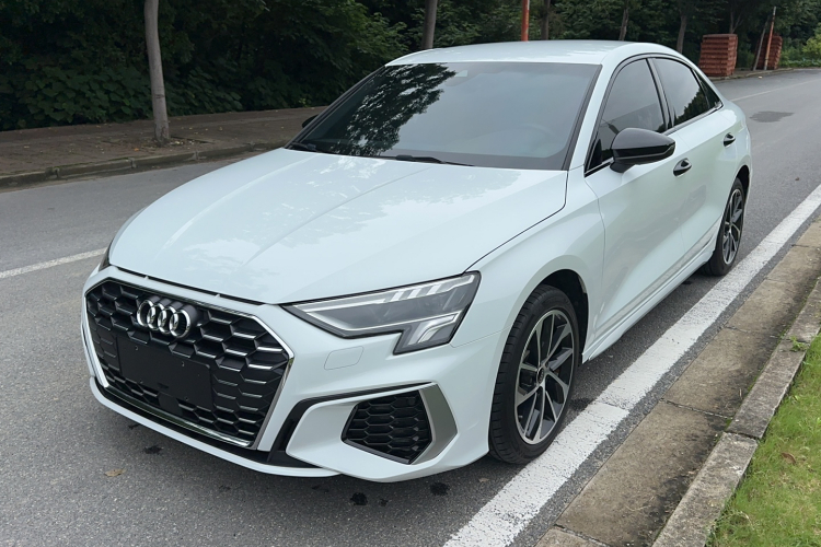 Audi A3 2024 car image #2