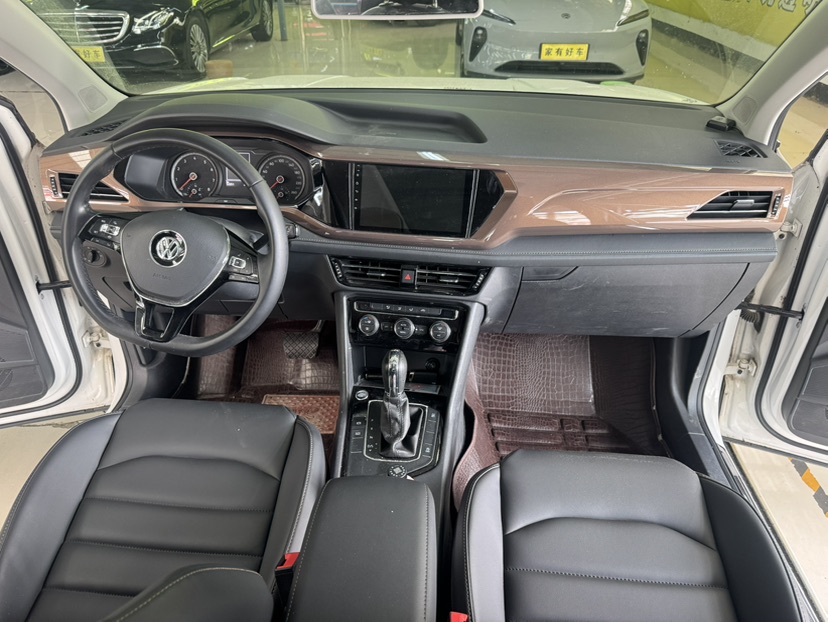 Volkswagen Tharu 2020 #8 Volkswagen Tharu 2020 car image #8