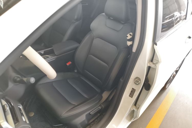 GEELY Emgrand 2022 car image #15