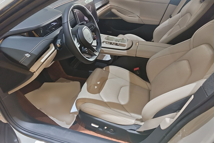 MI SU7 2025 car image #15