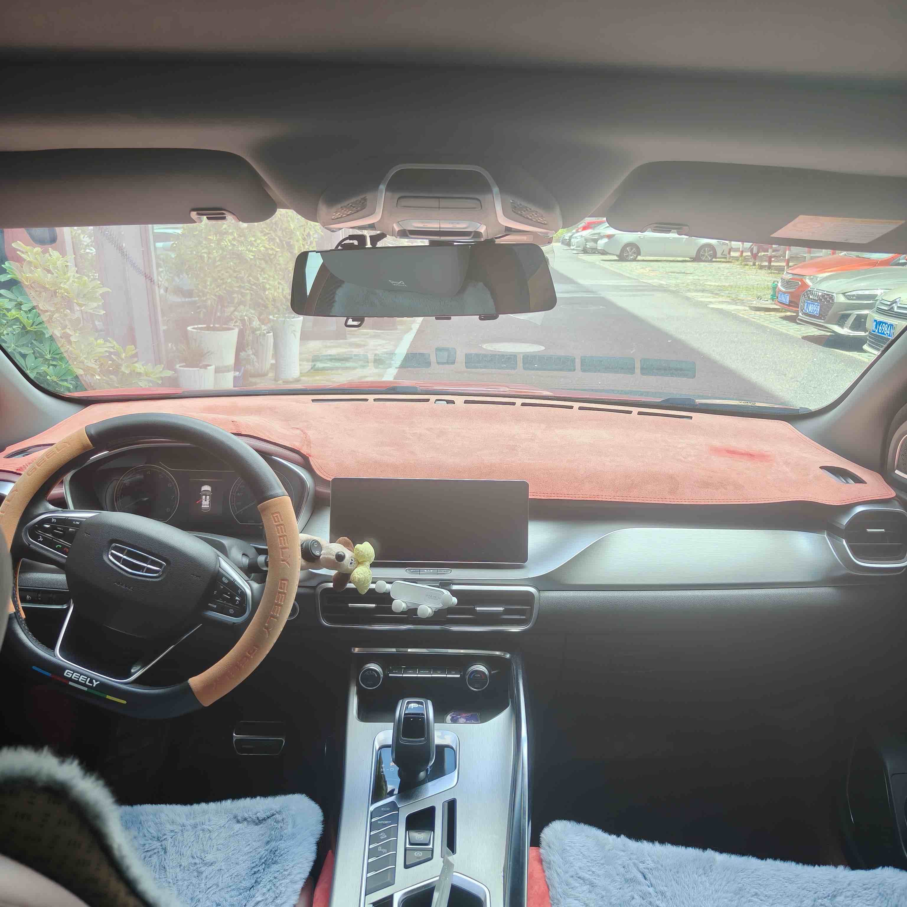 GEELY Coolray 2021 #4 GEELY Coolray 2021 صورة سيارة #4