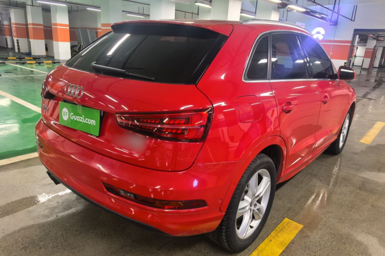 Audi Q3 2017 car image #5