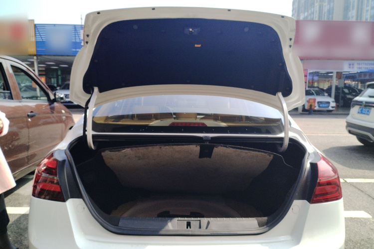GEELY Emgrand 2019 #22 GEELY Emgrand 2019 car image #22