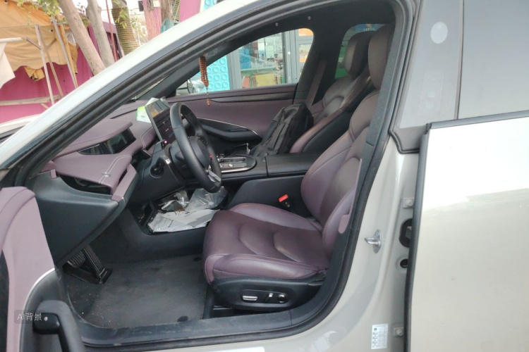 MI SU7 2025 car image #17