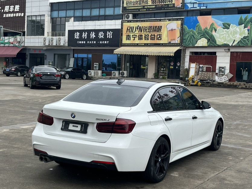 BMW 3 Series 2019 car image #3