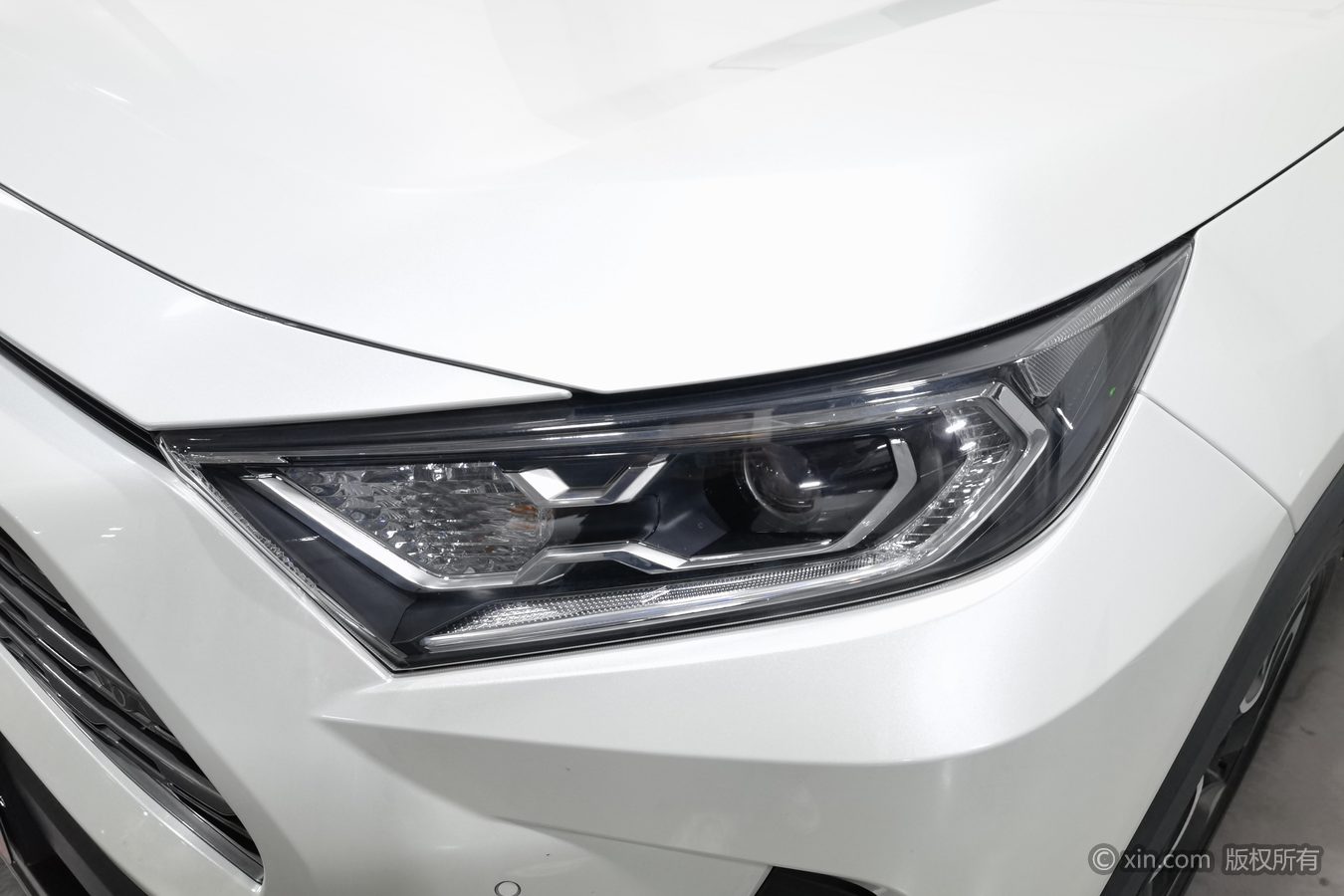 Toyota RAV4 2021 car image #6