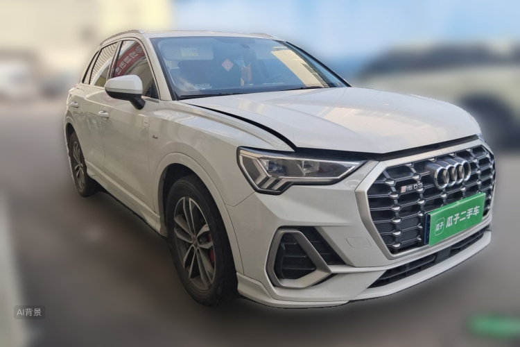 Audi Q3 2021 car image #4