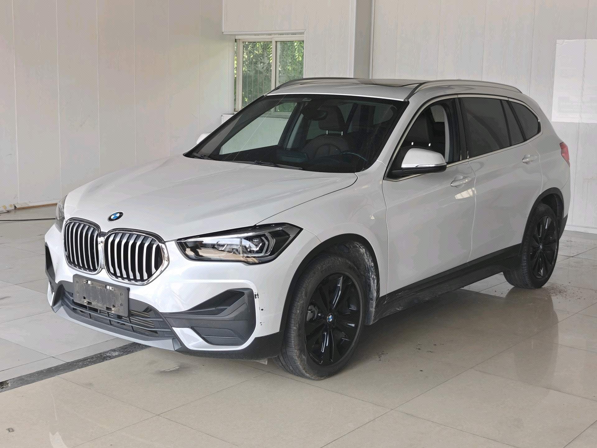 BMW X1 2022 BMW X1 2022 car image