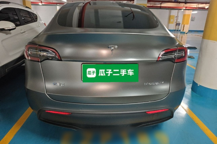 Tesla Model Y 2022 car image #6
