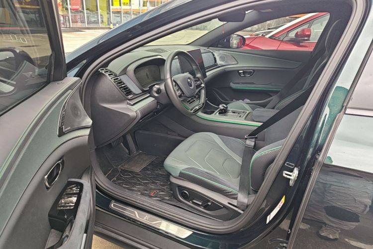 BYD Han 2022 car image #12