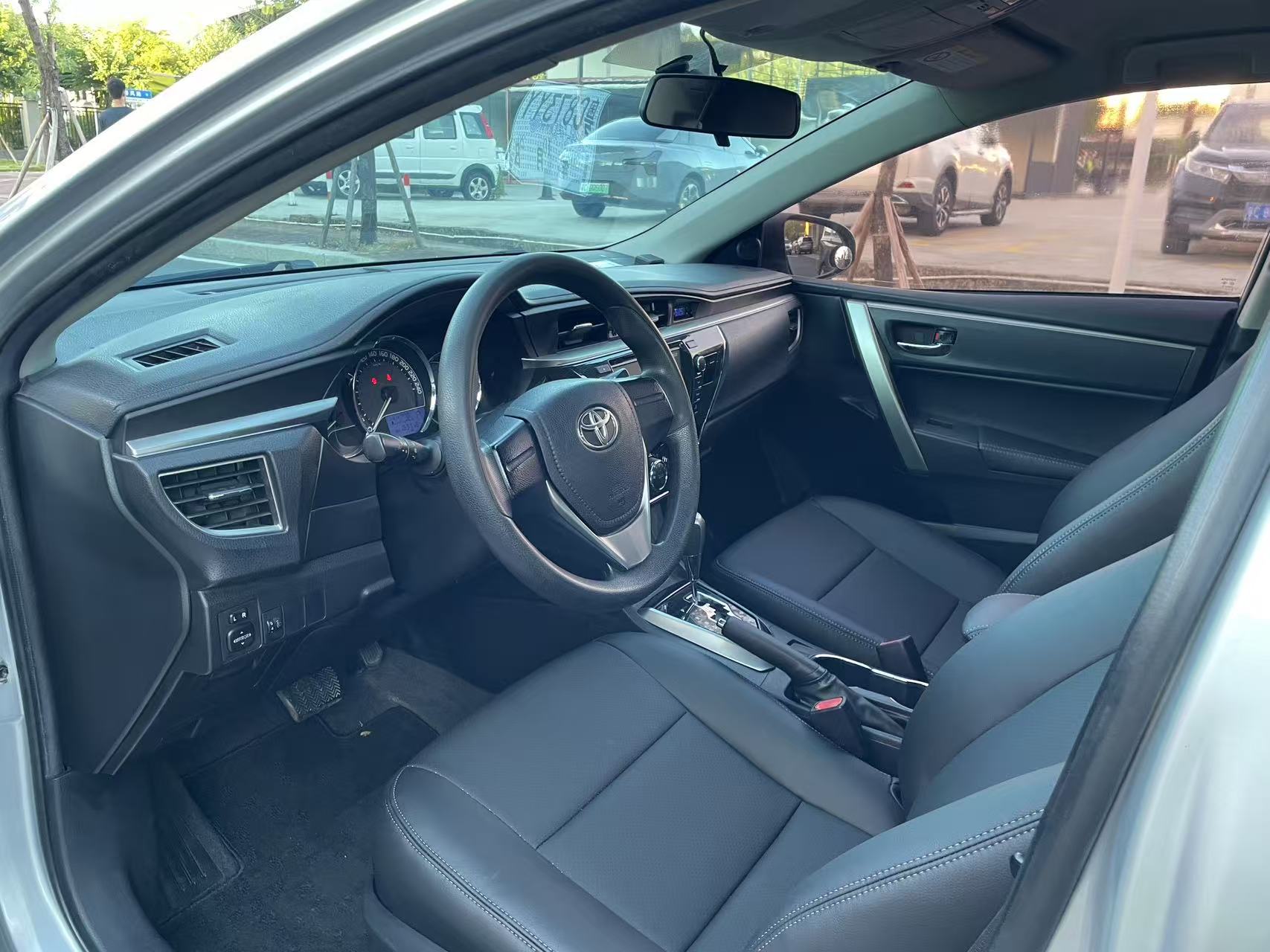 Toyota Corolla 2015 #4 Toyota Corolla 2015 صورة سيارة #4