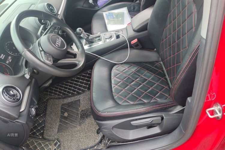 Audi A3 2018 car image #17