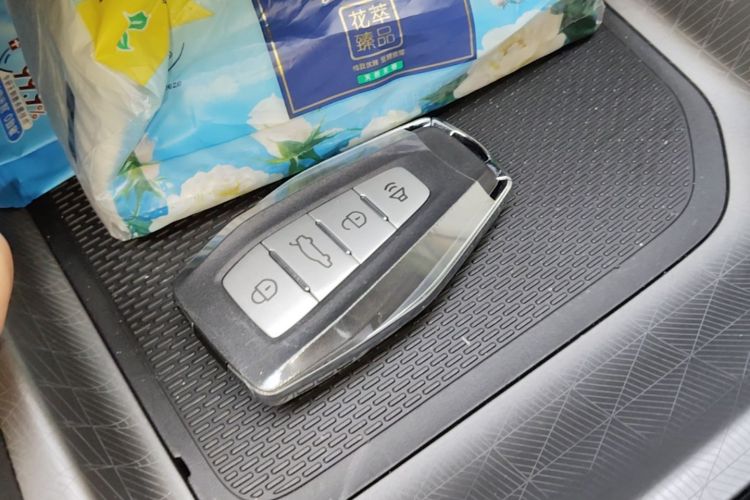 GEELY Emgrand 2025 #9 GEELY Emgrand 2025 car image #9