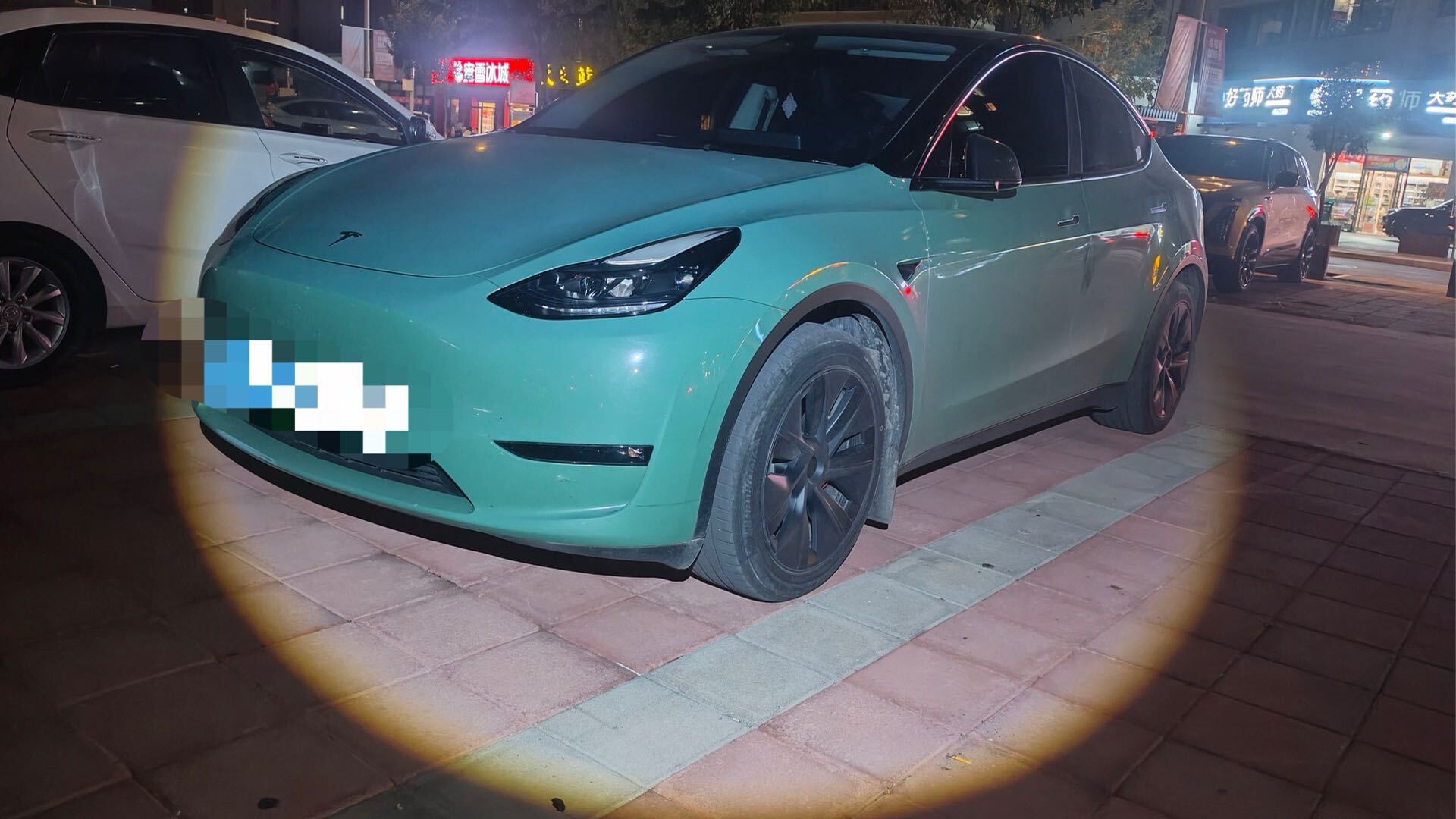 Tesla Model Y 2024 car image 