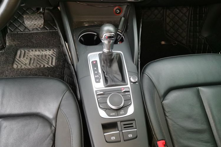 Audi A3 2016 car image #14
