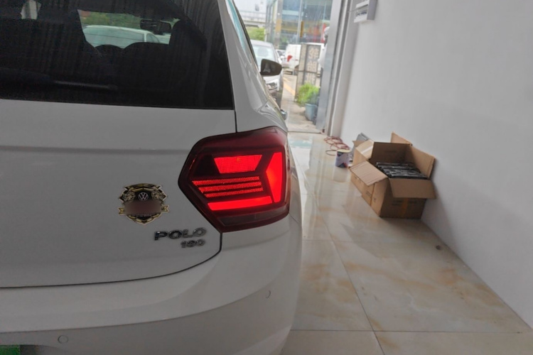 Volkswagen Polo 2020 car image #8