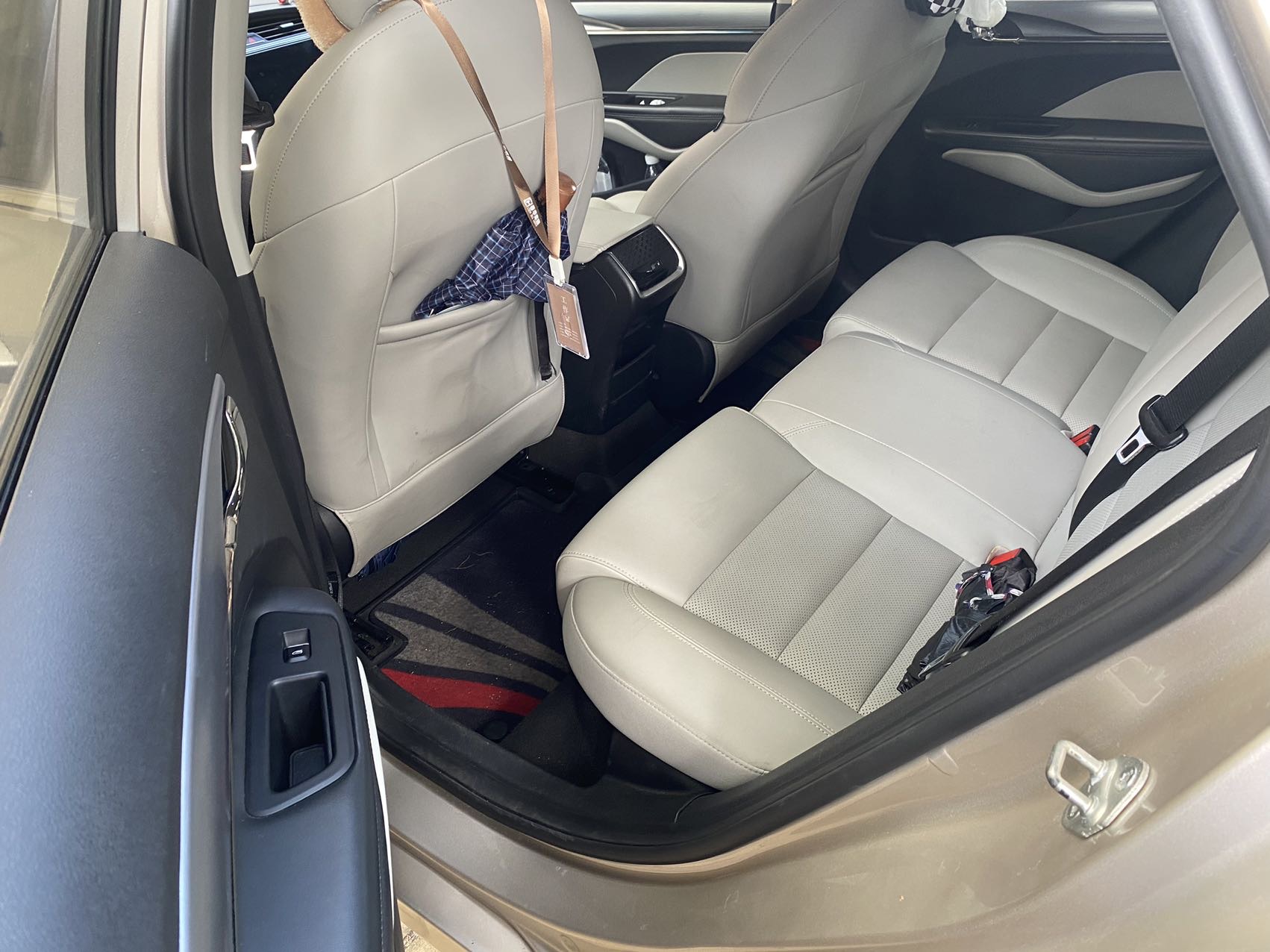GEELY Binray 2019 image de voiture #3