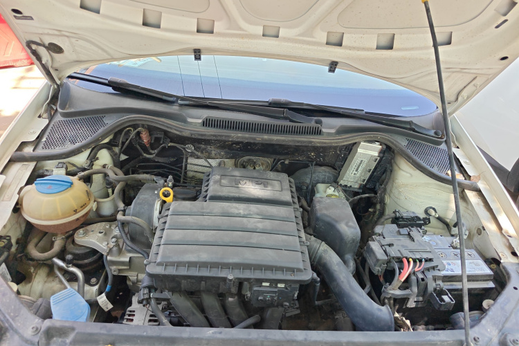 Volkswagen Polo 2017 car image #20