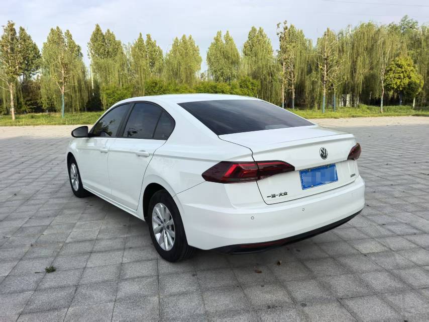 Volkswagen Bora 2018 car image #11
