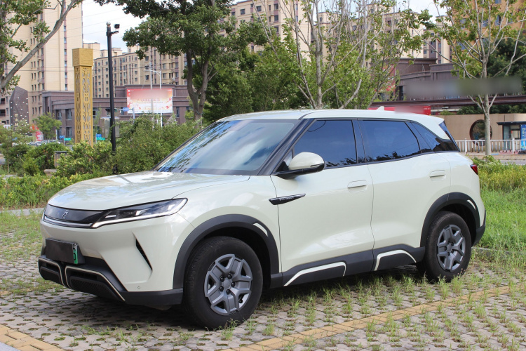 BYD YuanUP 2024 #2 BYD YuanUP 2024 car image #2