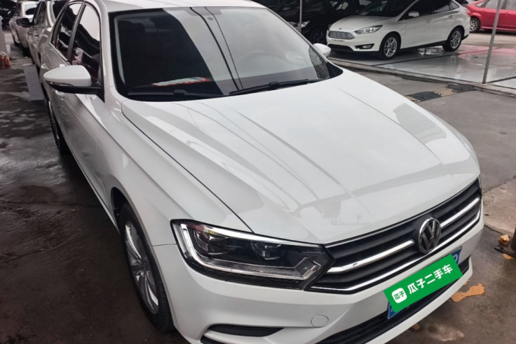 Volkswagen Bora 2021 صورة سيارة #4