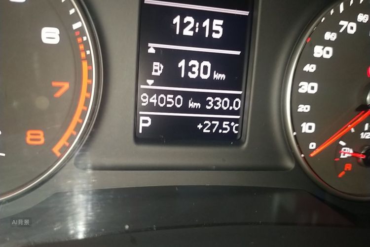 Audi Q3 2019 car image #14