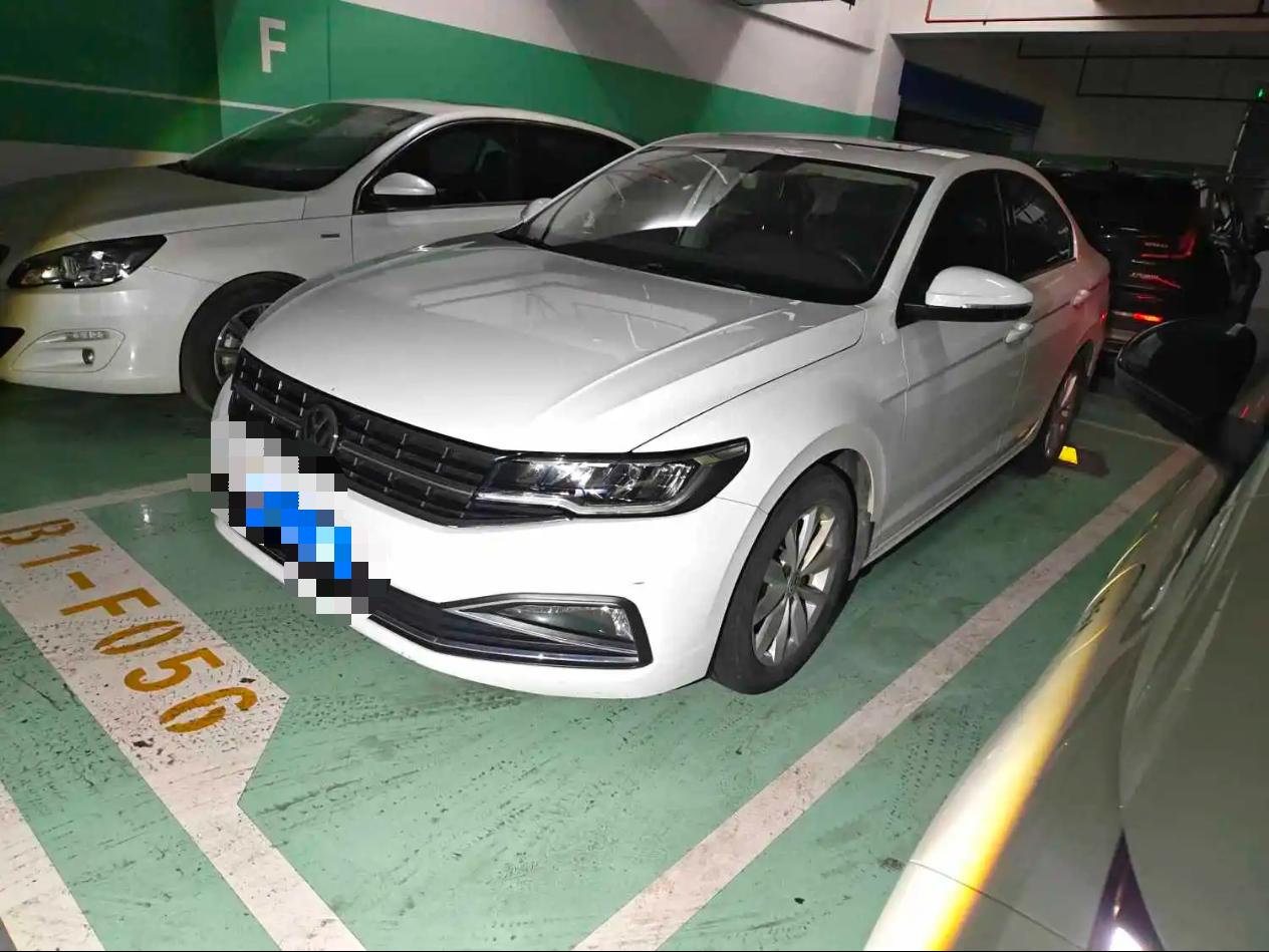 Volkswagen Bora 2019 immagine di auto 