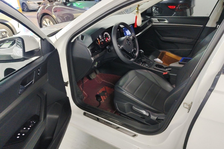 Volkswagen Lavida 2019 car image #16