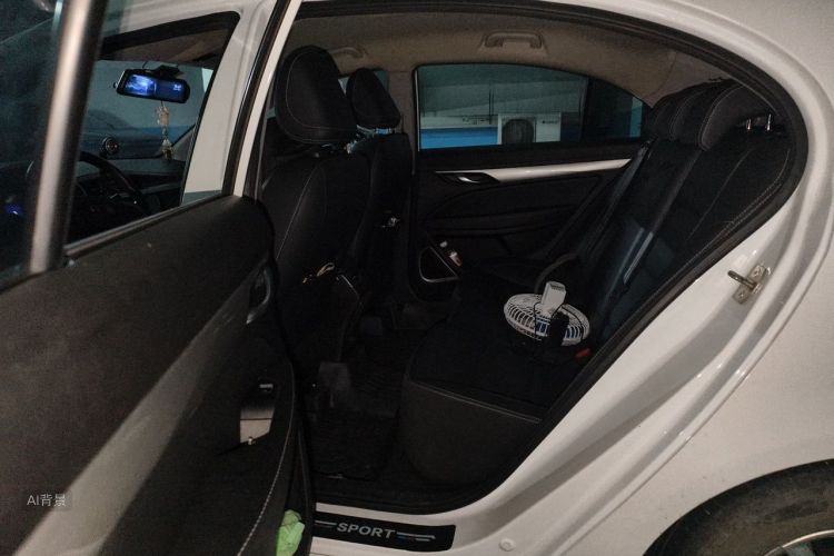 GEELY Emgrand 2020 car image #19