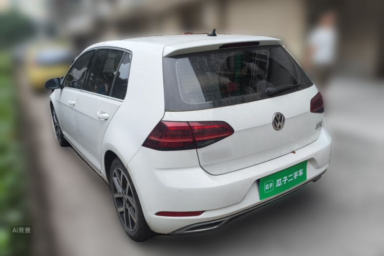 Volkswagen Golf 2020 car image #5