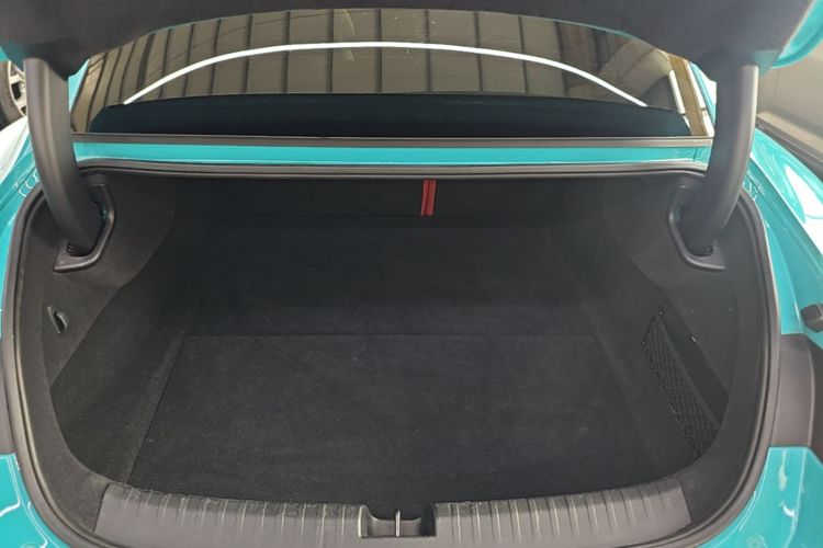 MI SU7 2024 immagine di auto #19