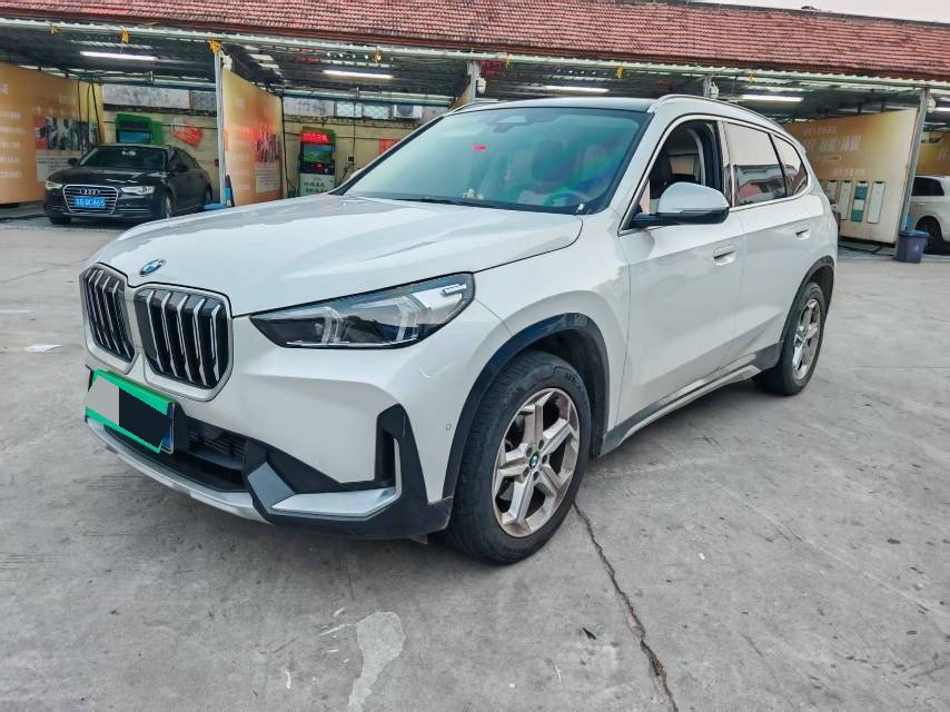 BMW X1 2024 BMW X1 2024 car image
