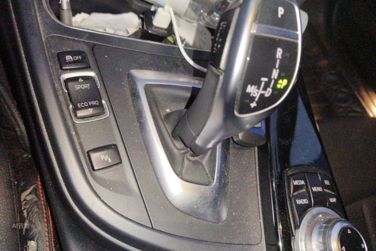 BMW 3 Series 2017 #16 BMW 3 Series 2017 car image #16