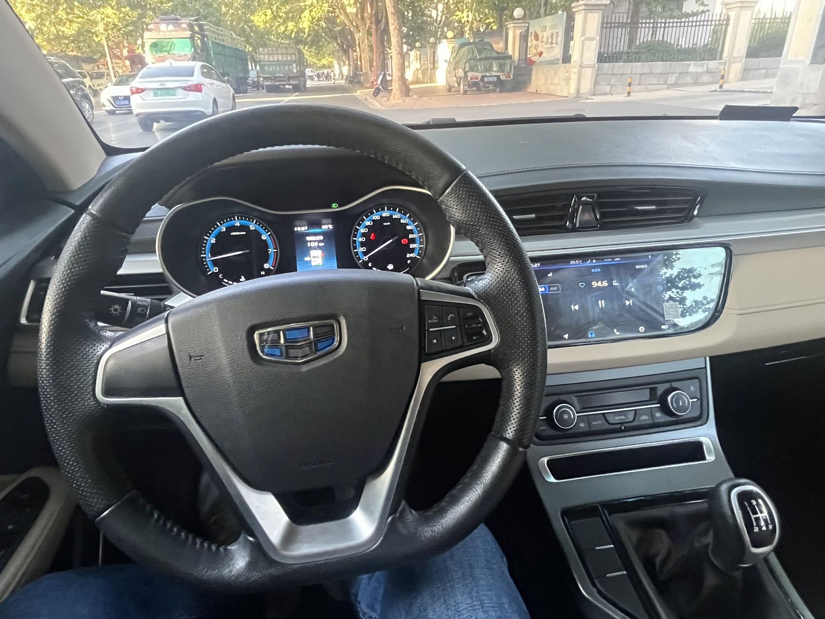 GEELY Emgrand 2018 #7 GEELY Emgrand 2018 imagen de coche #7