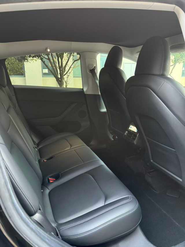Tesla Model Y 2022 #7 Tesla Model Y 2022 car image #7