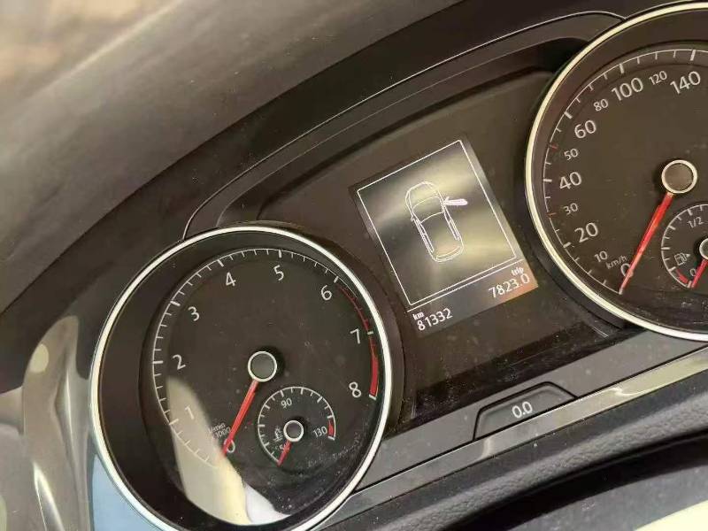 Volkswagen Golf 2020 car image #7