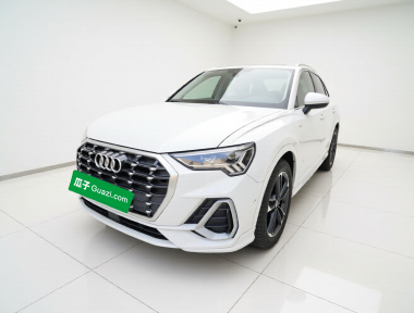 Audi Q3 2022 car image 